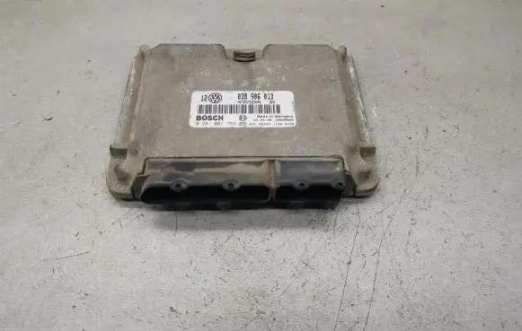 Volkswagen Golf IV Engine control unit/module 038906013 0281001759
