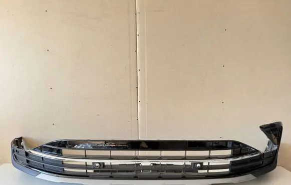 Volkswagen Tiguan Front bumper lip 5NA805903J 5NA805903K 5NA805901