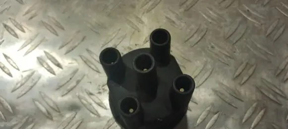 Volkswagen Golf III Spark distributor cap 