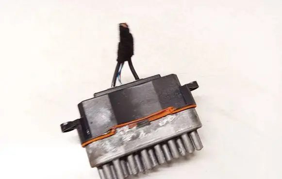 Ford Mondeo Mk III Heater blower motor/fan resistor 3S7H19E624AB