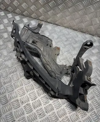 Audi A4 S4 B8 8K Headlight/headlamp mounting bracket 8K0805608A 2002838