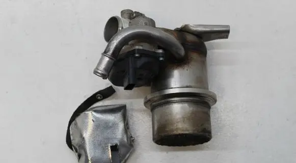 Skoda Superb B8 (3V) EGR valve 04L131501M
