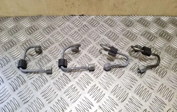 Skoda Superb B6 (3T) Fuel injector supply line/pipe 