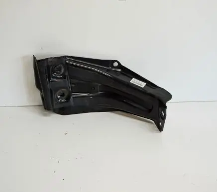 BMW 4 F36 Gran coupe Fender mounting bracket 7426589