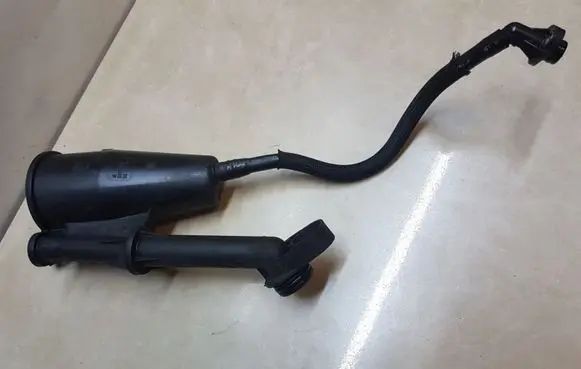 Opel Insignia A Oil breather separator GM55567249