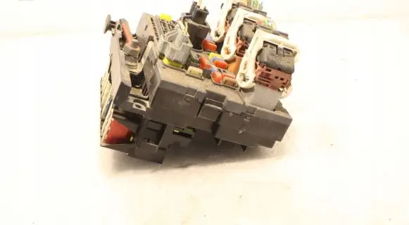 Citroen C4 I Picasso Fuse box set 9675877980