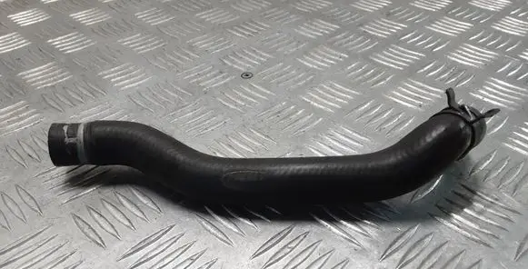 Mercedes-Benz C W204 Engine coolant pipe/hose