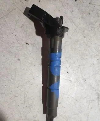 Mercedes-Benz CLS C219 Fuel injector A6420700587 0445115027