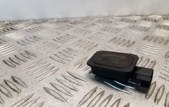 Tailgate opening switch