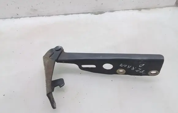 Nissan Terrano Engine bonnet/hood hinges