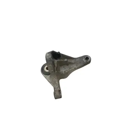 Ford Focus Engine mounting bracket 326B46