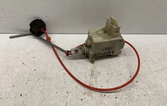 Audi A3 S3 8P Fuel tank cap lock 8B0862153 3B0959781
