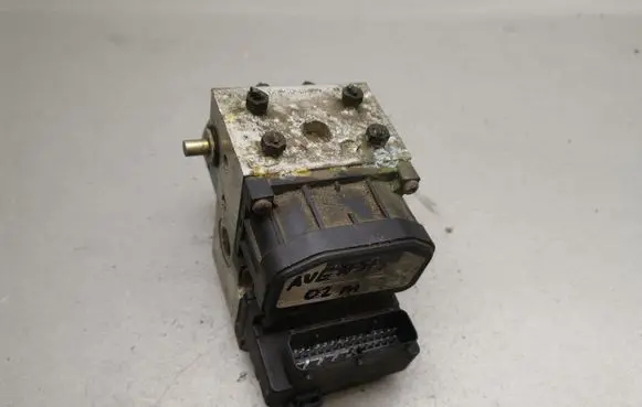 Toyota Avensis T220 ABS Pump 0273004559 4451005030