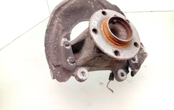 BMW 1 F20 F21 Front wheel hub spindle knuckle 6792286