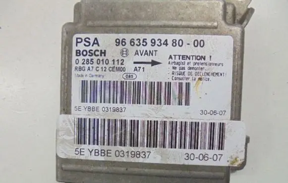 Peugeot 207 CC Airbag control unit/module 9663593480