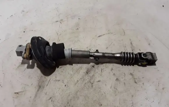 BMW 5 GT F07 Prop shaft universal joint 6790490