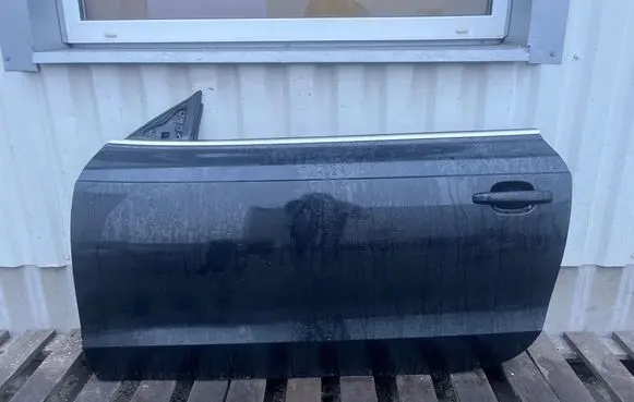 Door (2 Door Coupe)