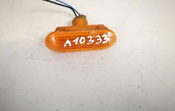 Ford Fusion Front fender indicator light 2s6a13k354ad 2s6a-13k354-ad