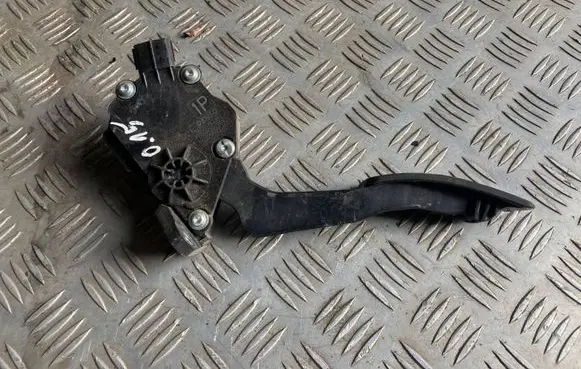 Subaru Outback (BS) Accelerator throttle pedal 36010AL040