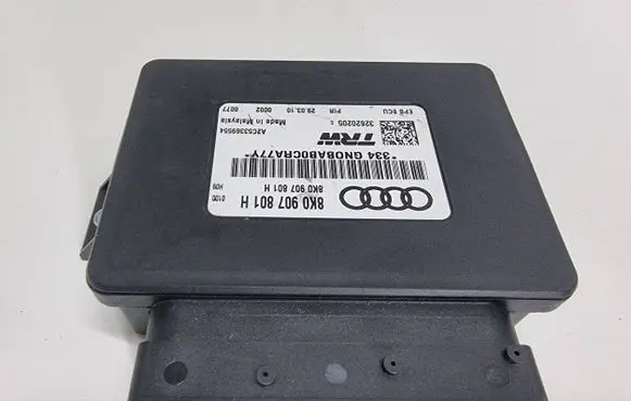 Audi A4 S4 B8 8K Hand brake control module 8K0907801H 32620205C