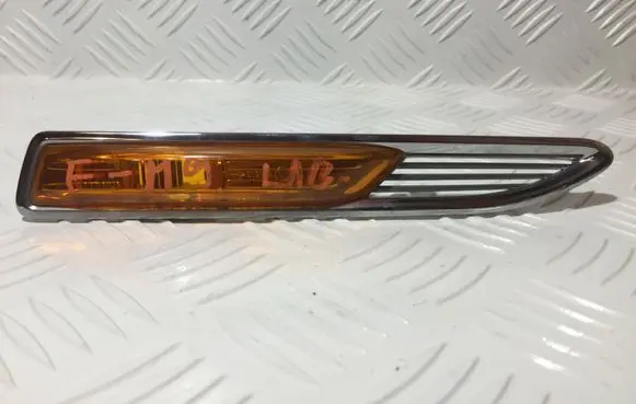 Ford Mondeo MK IV Front fender indicator light 7S7113K354BD