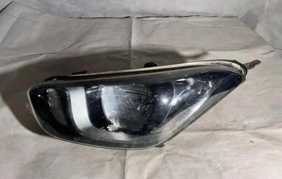 Hyundai i20 (PB PBT) Headlight/headlamp 921014P500 01042099900010