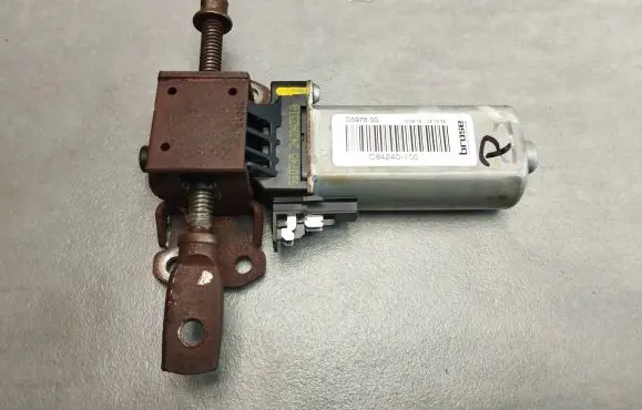 Skoda Superb B8 (3V) Seat adjustment motor 8K0881390