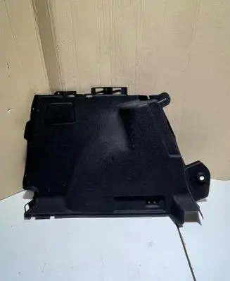 Trunk/boot lower side trim panel
