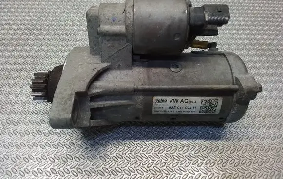Volkswagen Caddy Starter motor 02E911024H