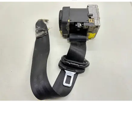Audi A3 S3 8L Rear seatbelt