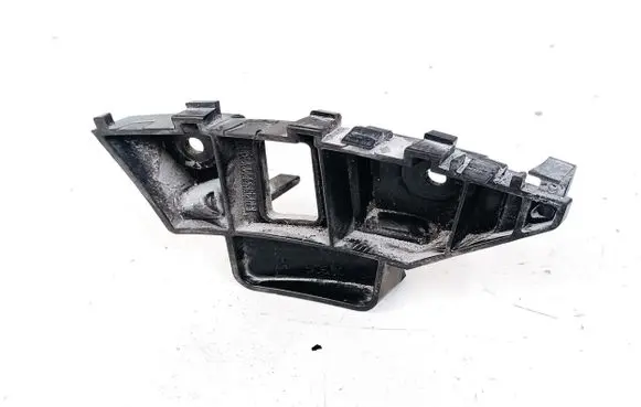 Volkswagen Jetta VI Front bumper mounting bracket 5C6807184