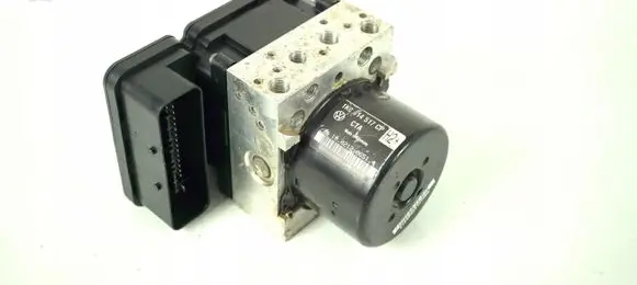 Volkswagen Golf VI ABS Pump 1K0614517CP 1K0907379BE