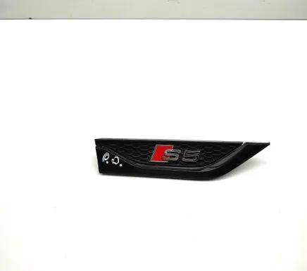 Audi A5 Fender model badge letters 8W6853602C