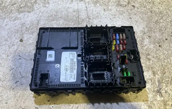 Ford Puma Central body control module F005V03568 UU5T15604BJAE 20231006