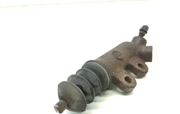Toyota Avensis T250 Clutch master cylinder