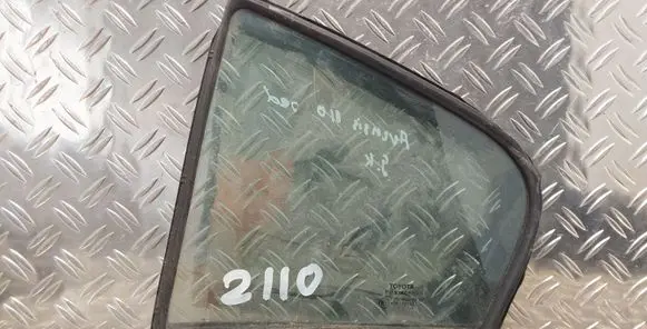 Toyota Avensis T270 Rear vent window glass 43R001583