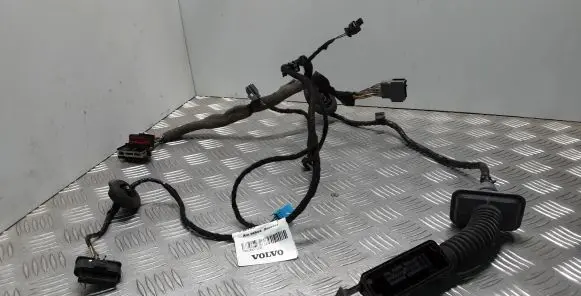 Volvo XC40 Front door wiring loom 32218826