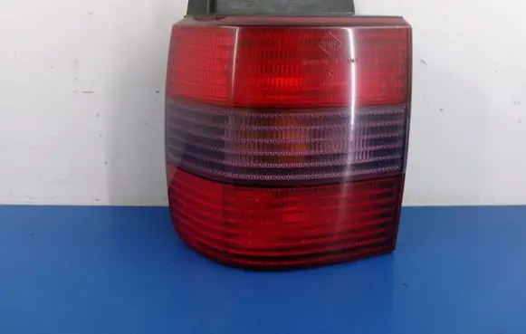 Volkswagen PASSAT B4 Rear/tail lights 3A9945111B