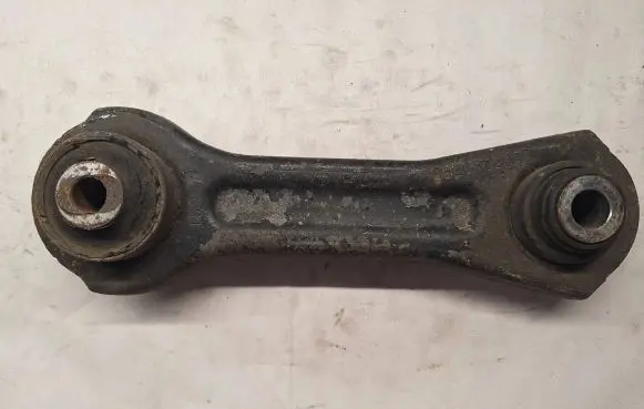 Chrysler Pacifica Rear control arm 68218020AD