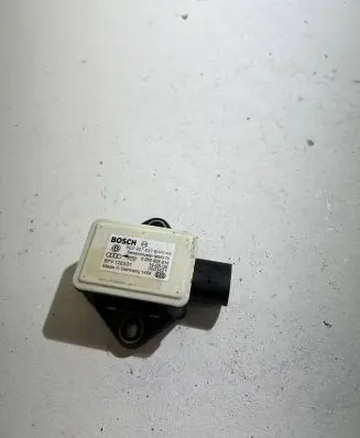 Audi A6 S6 C6 4F ESP acceleration yaw rate sensor 8E0907637B 3003421 0265005618
