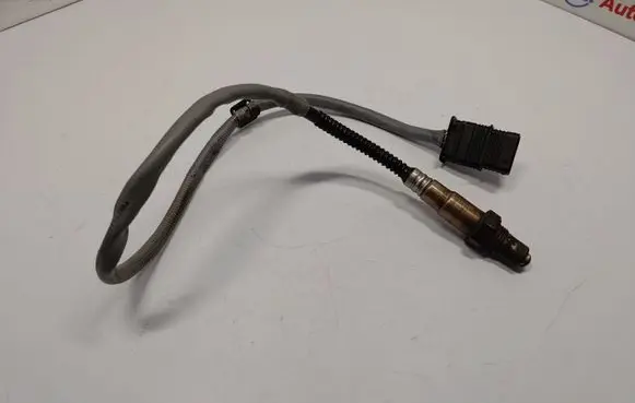 BMW 5 F10 F11 Lambda probe sensor 7589475 11787589475 0258010162