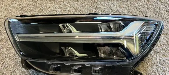 Volvo XC40 Headlight/headlamp 31446784