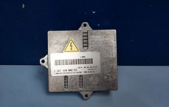 BMW X3 E83 Headlight ballast module Xenon 1307329082 63127176068 1307329074