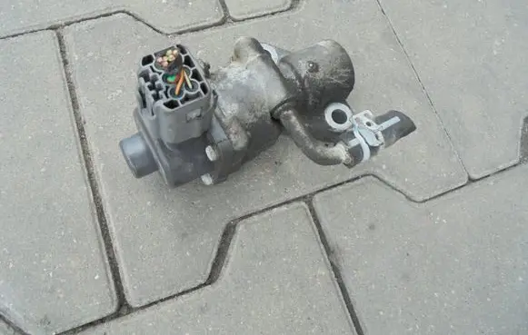 Manual 5 speed gearbox