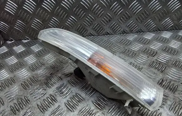 Volkswagen PASSAT CC Front indicator light 3C8953042