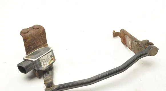 Volvo V60 Headlight/headlamp level sensor 8G9N3C097AA