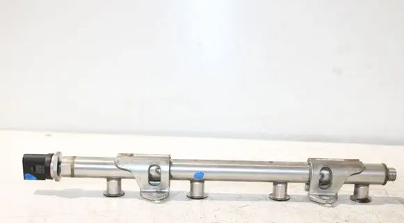 Audi A3 S3 8V Fuel main line pipe 04E133320D 06J906051F