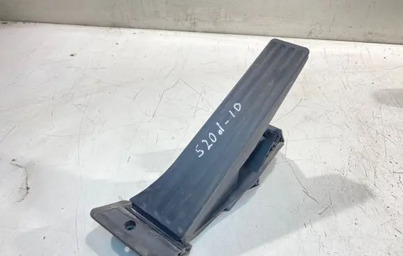 BMW 5 E60 E61 Accelerator throttle pedal 6789999 25916010 2411091392A
