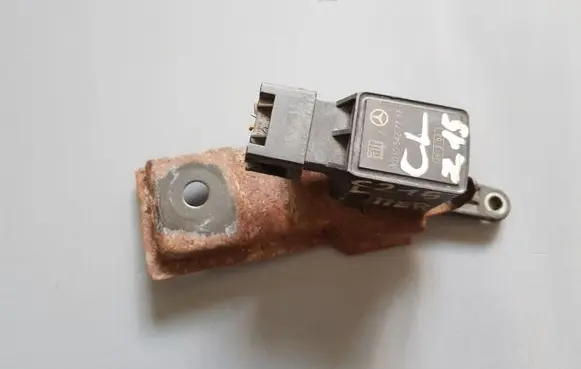 Mercedes-Benz CL C215 Air suspension front height level sensor A0105427717 0105427717