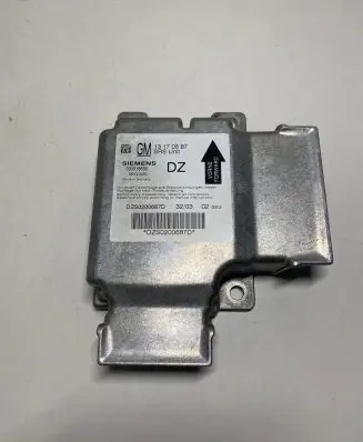 Opel Vectra C Airbag control unit/module 330518650 5WK43469 13170587